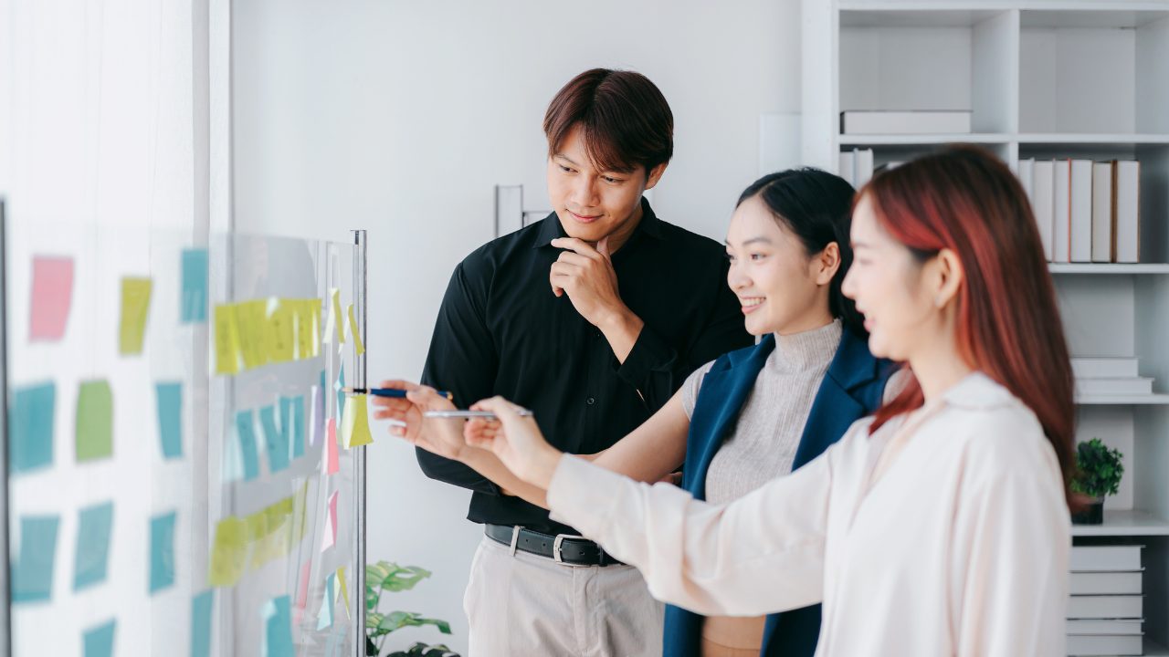 Diploma in Business and Marketing Management (SCQF Level 8)